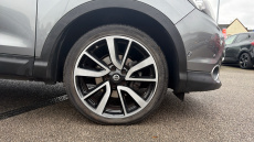 Nissan Qashqai 1.6 dCi Tekna 5dr Xtronic Diesel Hatchback